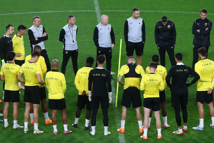 ΑΕΚ: Τα VIDEO του SPORT24 από την τελευταία προπόνηση, με ομιλία Νίκολιτς ξεκίνησε το πρόγραμμα