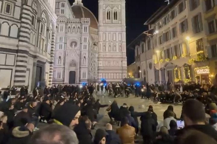 ΑΕΚ: Χαμός από τους φίλους της Ένωσης στη Φλωρεντία