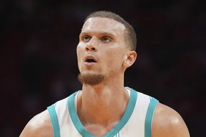 Τα έσπασε ο Μαλακάι Φλιν, η Χάποελ Ιερουσαλήμ έπιασε την Μπαχτσεσεχίρ στην κορυφή του EuroCup