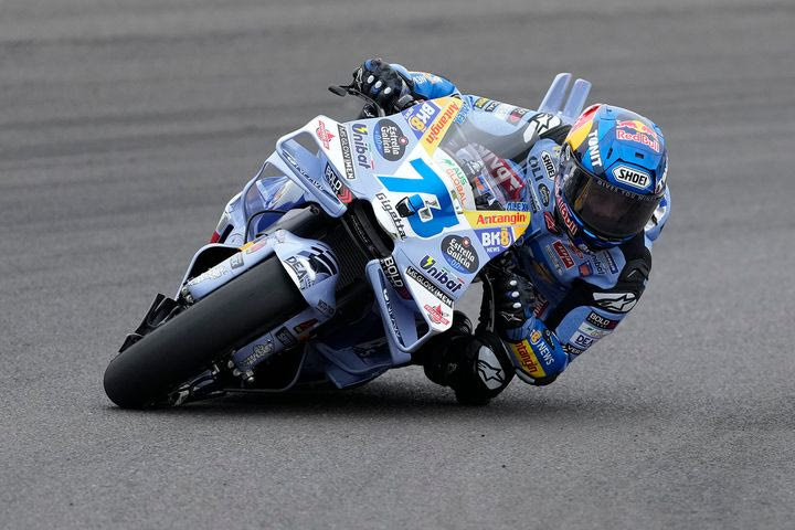“Περίπατος” του Άλεξ Μάρκεζ στο τελευταίο Sprint της σεζόν του MotoGP, στη Βαλένθια