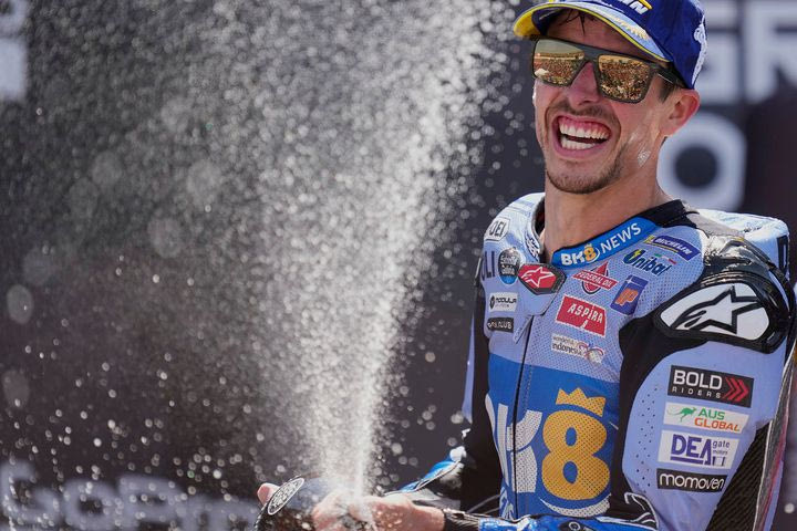 O Άλεξ Μάρκεζ νικητής της μάχης με τον Ακόστα στο Sprint του MotoGP Πορτογαλίας