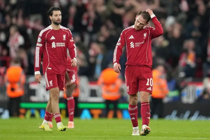 Champions League: Συντριβή της Λίβερπουλ στο Άνφιλντ από την Αϊντχόφεν, νικήτρια η Παρί Σεν Ζερμέν στη ματσάρα των οκτώ γκολ κόντρα στην Τότεναμ