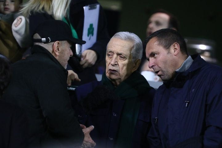 Παναθηναϊκός – ΑΕΚ: Η συνομιλία Αλαφούζου και Λανουά πριν την έναρξη του αθηναϊκού ντέρμπι στη Λεωφόρο