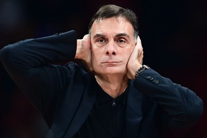 Ξέσπασμα Μπαρτζώκα: "Ξαφνικά ακούω για γκρίνια, μετατίθεται το πρόβλημα στους προπονητές, όταν όλο το ευρωπαϊκό μπάσκετ νοιάζεται μόνο για τα χρήματα"