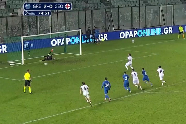 Ο Τσουλουκίτζε δεν κατάφερε να μειώσει από το σημείο του πέναλτι, ο Μπότης έπεσε στη σωστή γωνία