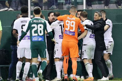 Ένταση ανάμεσα σε Μπιάνκο και Μλαντέντοβιτς, έσπευσε ο Λουτσέσκου να τους χωρίσει