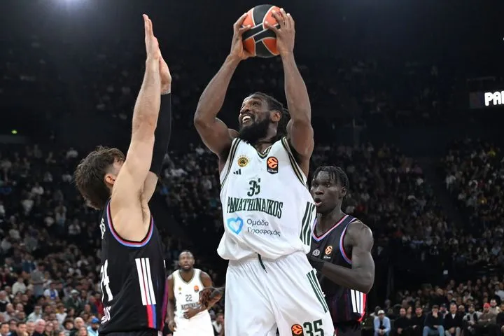 Φαρίντ: Εμφατικό κάρφωμα το πρώτο καλάθι με τη φανέλα του Παναθηναϊκού