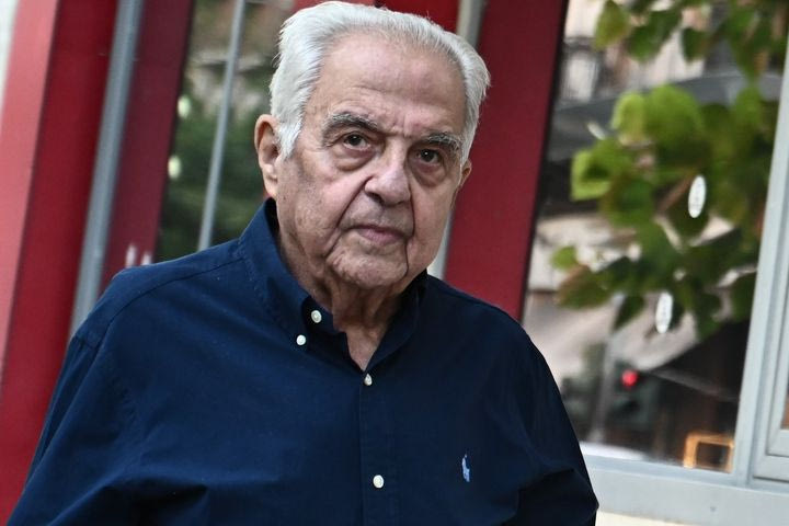 ΠΑΕ ΑΕΚ για Φλαμπουράρη: “Η κιτρινόμαυρη οικογένεια θα τον ευχαριστεί πάντα, στάθηκε αρωγός στην κατασκευή του γηπέδου”