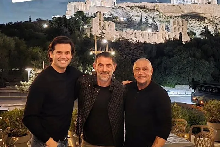 Καραγκούνης – Ρομπέρτο Κάρλος – Σολάρι: Reunion για τους all star με δείπνο στην καρδιά της Αθήνας