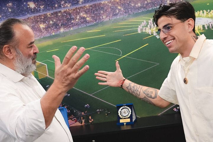 Ηλιόπουλος σε Ρότα: “Θα μείνεις στην ΑΕΚ τέσσερα χρόνια, γιατί το αξίζεις και είσαι πολεμιστής”