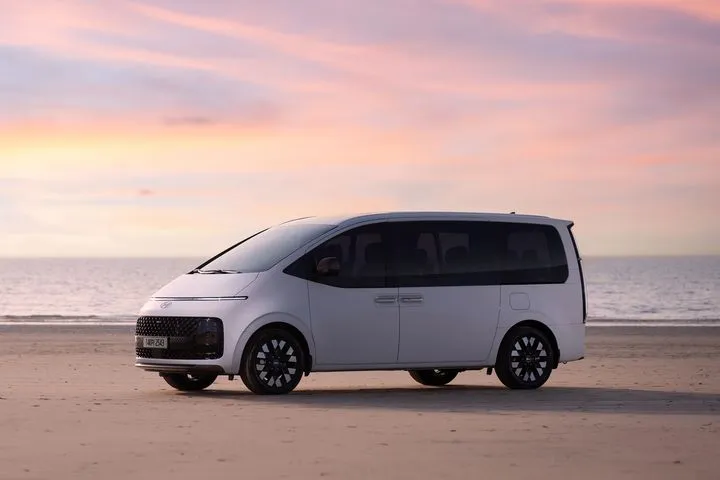 Η Hyundai υποστηρίζει με Staria τις μετακινήσεις της Συνόδου Κορυφής των Ηγετών της G20 του 2025