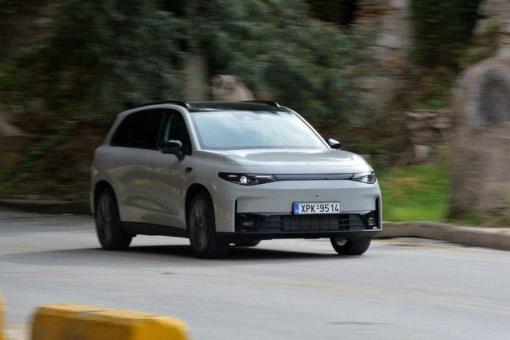 Δοκιμάζουμε και εντυπωσιαζόμαστε εκ νέου, από το SUV Leapmotor C10 στην REEV έκδοση με τον κινητήρα- φορτιστή