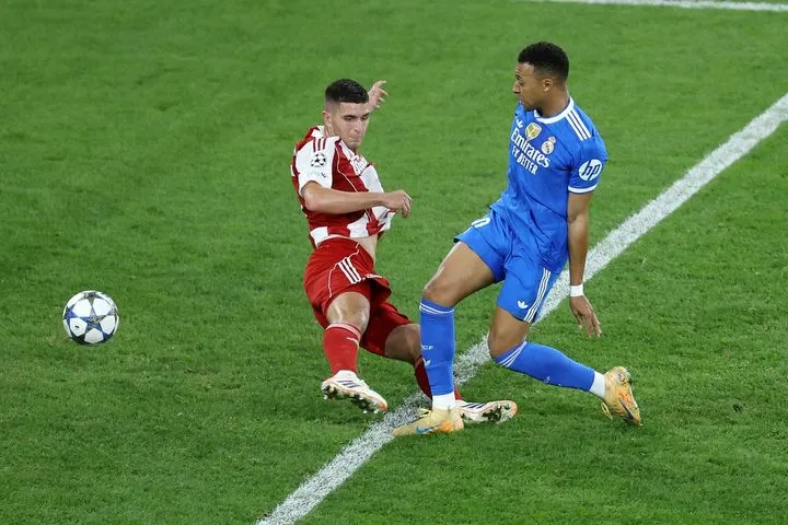 Ο Εμπαπέ έγραψε το 4-2, μετά από μαγική ενέργεια του Βινίσιους