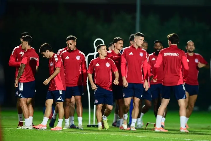 Ολυμπιακός: Τα VIDEO του SPORT24 από την προπόνηση στον Ρέντη πριν από το μεγάλο ματς με την Αϊντχόφεν