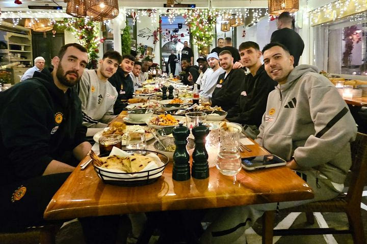 Παναθηναϊκός AKTOR: Οικογενειακό δείπνο στη Μύκονο πριν την επιστροφή στην Αθήνα
