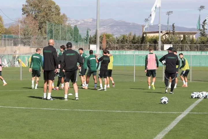 Παναθηναϊκός: Με Κορόνα η προπόνηση των πράσινων, αποφόρτιση ο Πελίστρι