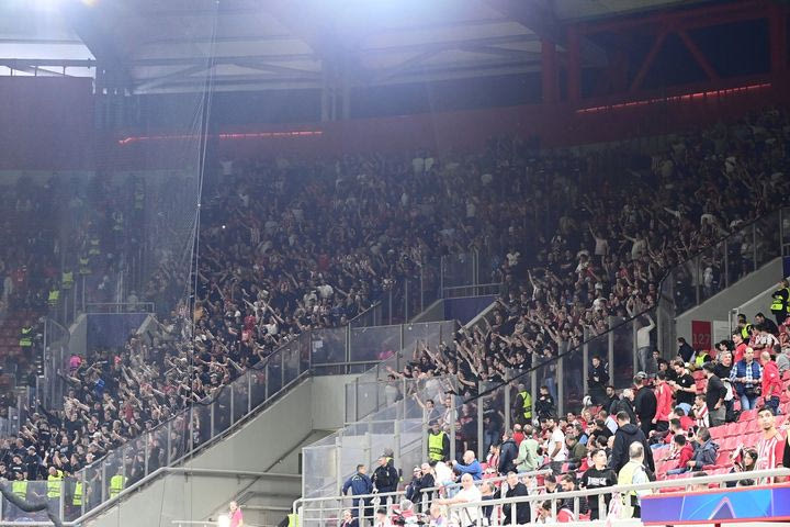 Ολυμπιακός – Αϊντχόφεν: Το VIDEO του SPORT24 από το ηχηρό παρών των Ολλανδών φιλάθλων