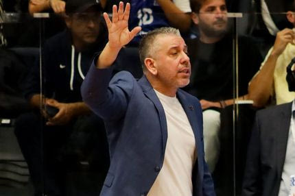 Ξέσπασμα Παπαθεοδώρου: “Είναι ένα κουκλοθέατρο, είμαστε μέρος μιας θεατρικής παράστασης και ακολουθούμε σαν μαριονέτες”