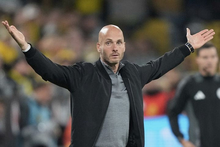 Βόλφσμπουργκ: Τέλος ο Πολ Σιμόνις από την ομάδα του Κουλιεράκη