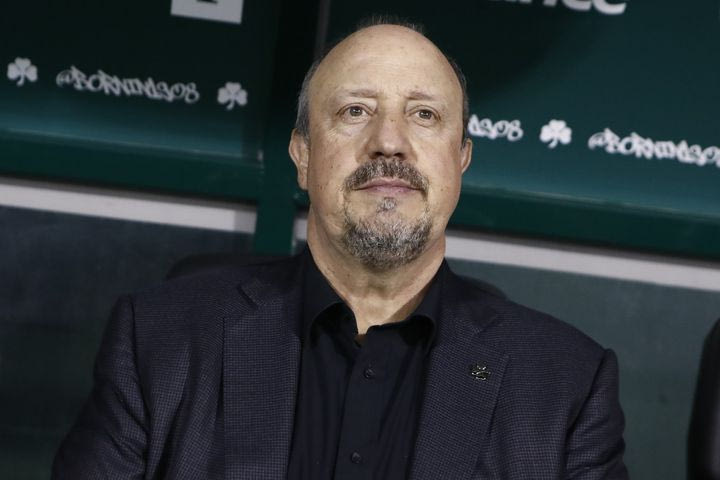 Μπενίτεθ: “Έπρεπε να διαχειριστούμε τους παίκτες που είχαμε στη διάθεσή μας, είμαι χαρούμενος με την ομάδα”