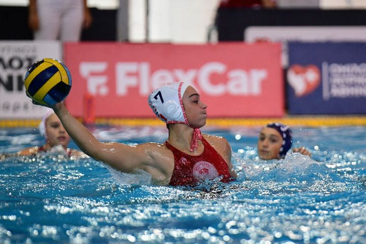 Ολυμπιακός – ΝΟ Πατρών 27-6: Μία ακόμη ερυθρόλευκη παράσταση για την έκτη νίκη στη Water Polo League γυναικών