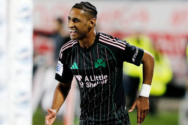 Πολύτιμος για τον Παναθηναϊκό ο τρόπος όχι μόνο να μην πέφτει στη λακκούβα, αλλά να μαθαίνει να την κάνει ίσιωμα