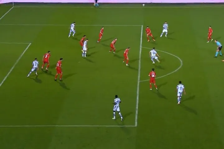 Απείλησε ξανά ο Ιβανούσετς με σουτ εκτός περιοχής, όμως ο Ντίγκελαντ του είπε “όχι”