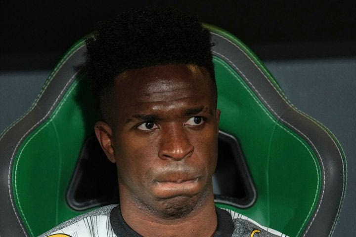 Ρεάλ: Στα άκρα οι σχέσεις Βινίσιους – Τσάμπι Αλόνσο, ενημέρωσε τον Πέρεθ ότι δεν ανανεώνει