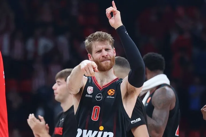 Οι καλύτερες στιγμές από τη δραματική νίκη του Ολυμπιακού κόντρα στη Χάποελ Τελ Αβίβ