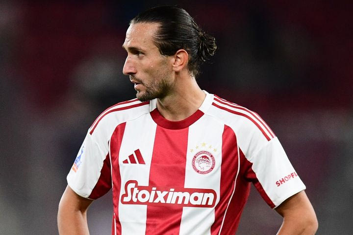 Ολυμπιακός: Ο Γιαζίτζι έχει δώσει ήδη δείγματα της ποιότητάς του και είναι αποφασισμένος να μπει στην εξίσωση για τον Μεντιλίμπαρ