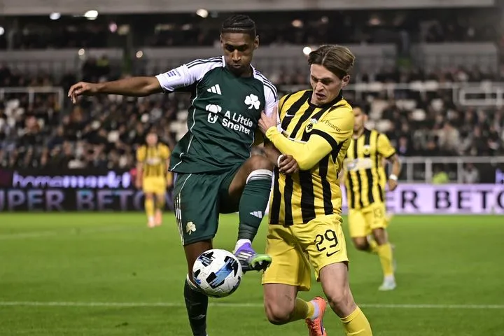 Τα πέντε γκολ, τα πέναλτι και οι αποβολές στο συναρπαστικό διπλό της ΑΕΚ στη Λεωφόρο