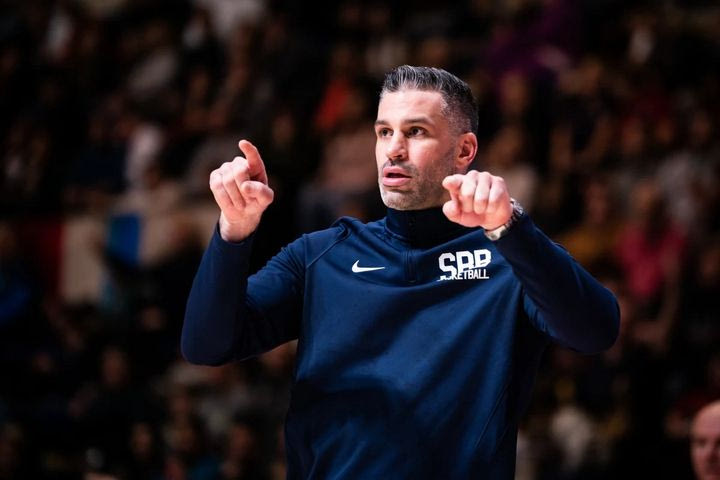 Προκριματικά MundoBasket 2027: Η Σερβία γύρισε από το -23 για να λυγίσει την Ελβετία του Παπαθεοδώρου στο ντεμπούτο του Αλιμπίγεβιτς