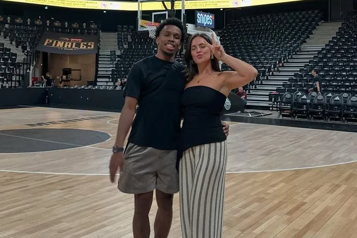 Τι Τζέι Σορτς: Ρομαντική απόδραση με τη σύντροφό του στους Δολομίτες