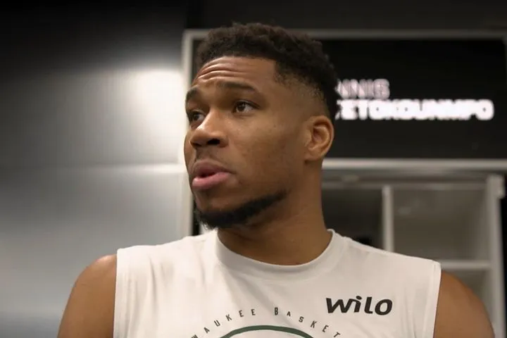 Αντετοκούνμπο: “Αυτό που μας λείπει είναι να είμαστε ταπεινοί στη νίκη”