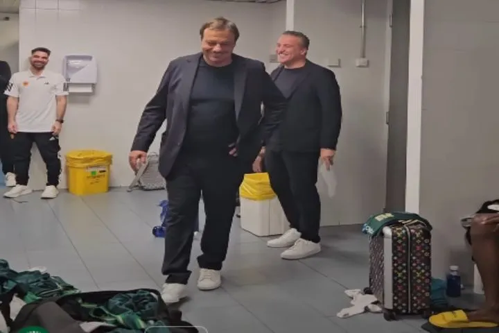 Ο Αταμάν αποθεώνει τον Φαριντ στα αποδυτήρια: “Ο Φαρίντ είναι το “φάρμακο” για εμάς σε αυτήν την κατάσταση”