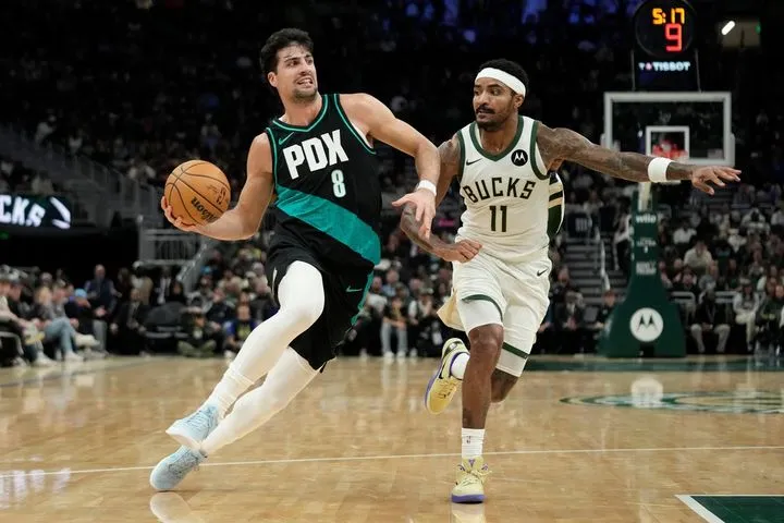 NBA: Νέα ήττα για τους Μπακς χωρίς Γιάννη, οι Μπλέιζερς πέρασαν από το Μιλγουόκι