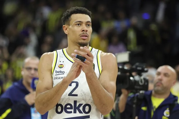 Φενέρμπαχτσε – Μακάμπι 84-75: Ίδρωσε υπερβολικά όμως πήρε τη νίκη η ομάδα του Γιασικέβιτσιους