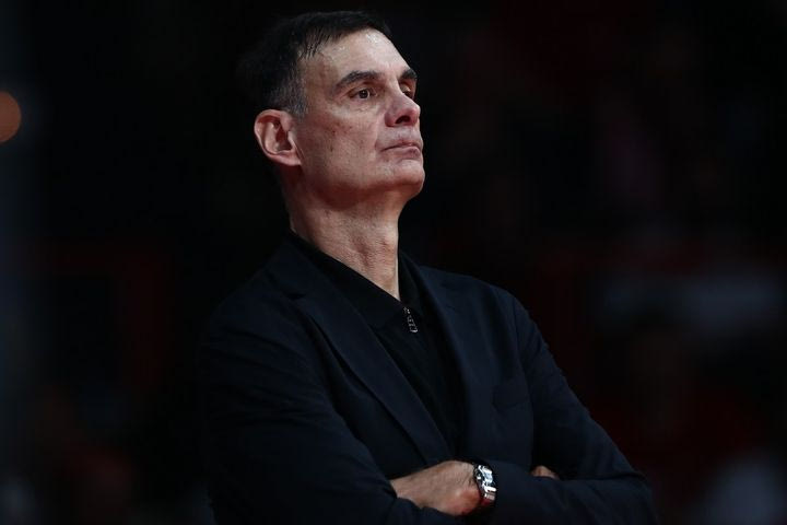 Μπαρτζώκας στα αποδυτήρια: “Δεν παίξαμε σε όλο το παιχνίδι καλά και γι’ αυτό είναι σημαντικό που κερδίσαμε”