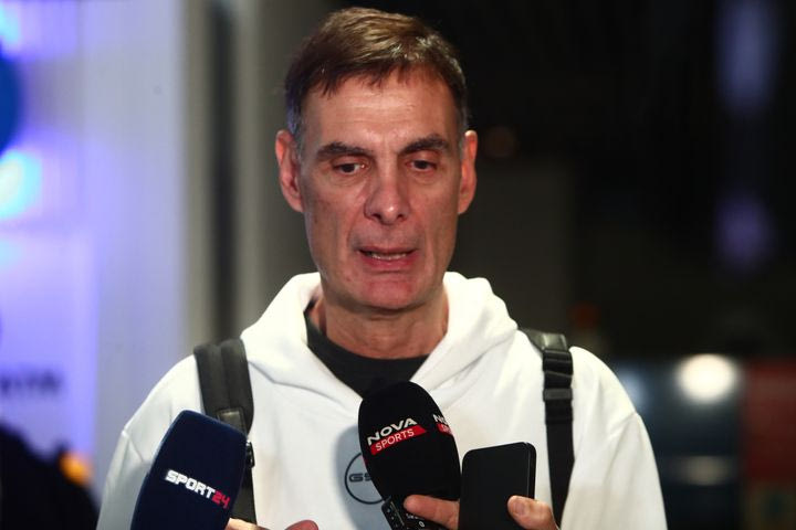 Ολυμπιακός: Ο Γιώργος Μπαρτζώκας για τον τραυματισμό του Έβανς και τα γκαρντ στους ερυθρόλευκους