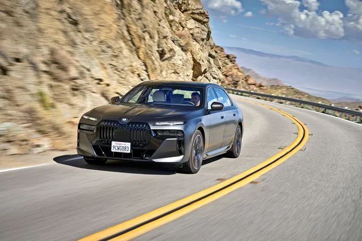 Το BMW Group συνεχίζει δυναμικά προς τις μπαταρίες στερεάς κατάστασης