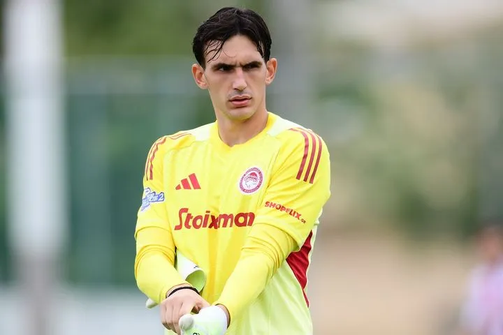 Ο Ολυμπιακός θα ζητήσει άμεσα από την UEFA αλλαγή τερματοφύλακα στη λίστα του, μπαίνει ο Μπότης