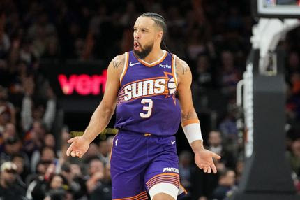 Μπρουκς και Μπούκερ πήραν τη νίκη για τους Σανς και έκοψαν το σερί των Σπερς