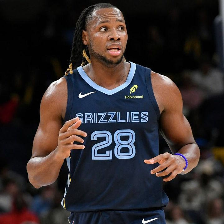 Ο Τσαρλς Μπάσι εξετάζεται από τον Παναθηναϊκό AKTOR για τη θέση του σέντερ