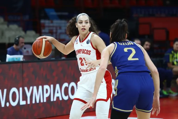 Ολυμπιακός – Φενέρμπαχτσε 47-99: Οι ερυθρόλευκες αποχαιρέτησαν τη EuroLeague Women μετά από βαριά ήττα