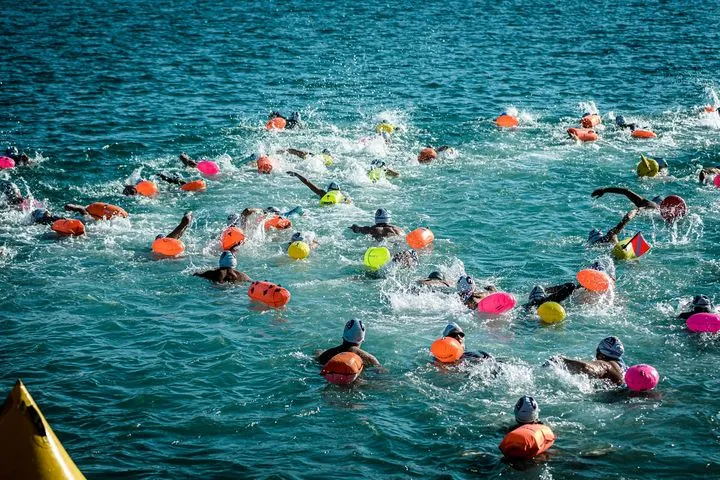 Η απόλυτη χειμερινή πρόκληση: Ο Χειμερινός Διάπλους επιστρέφει στη Βουλιαγμένη για τη μεγαλύτερη open water εμπειρία