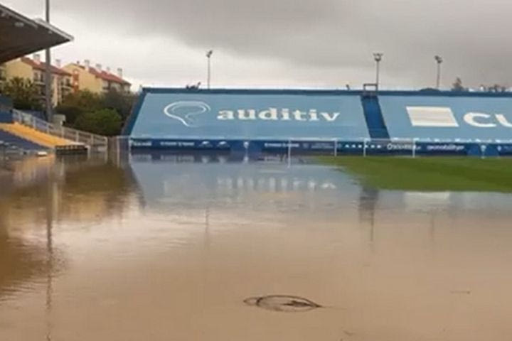 Πλημμύρισε το γήπεδο της Εστορίλ