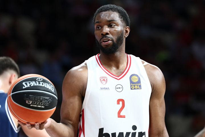 Ολυμπιακός – Καρδίτσα: Αυτά έκανε ο Κίναν Έβανς στο ντεμπούτο του με τα ερυθρόλευκα