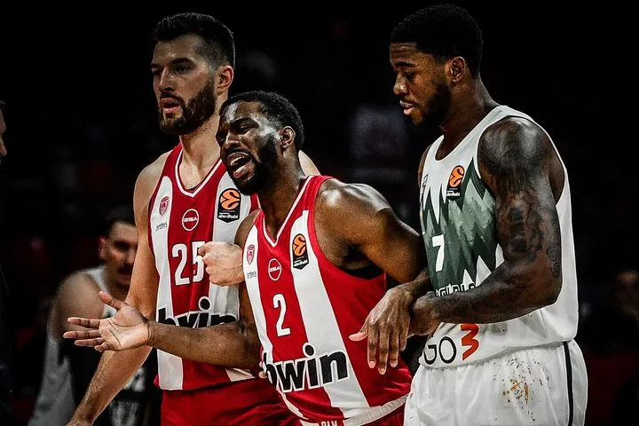 Ο Κίναν Έβανς