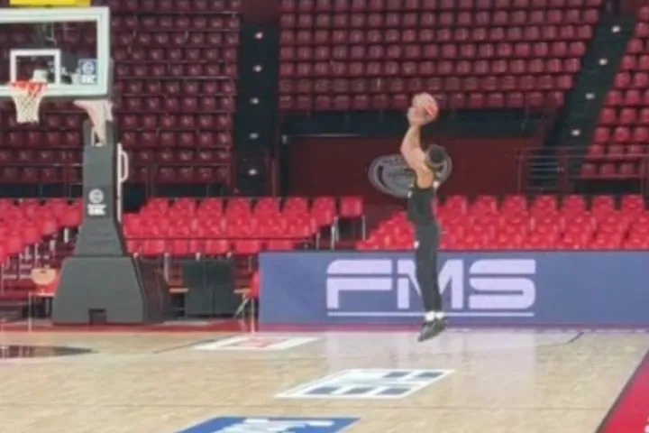 Ολυμπιακός: Τα VIDEO του SPORT24 από την προπόνηση του Κίναν Έβανς στο ΣΕΦ πριν το ματς με τον Ηρακλή