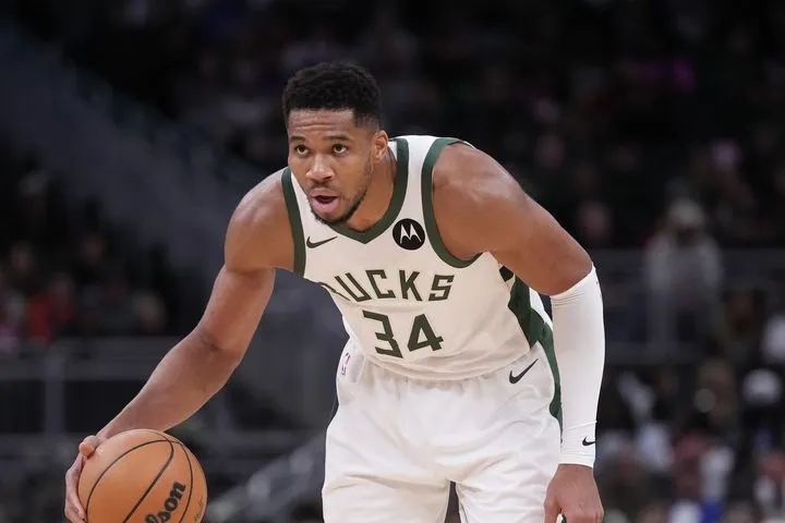 Νικς – Μπακς 118-109: Ο Αντετοκούνμπο ήταν κτήνος, όμως το Μιλγουόκι αποκλείστηκε από το NBA Cup